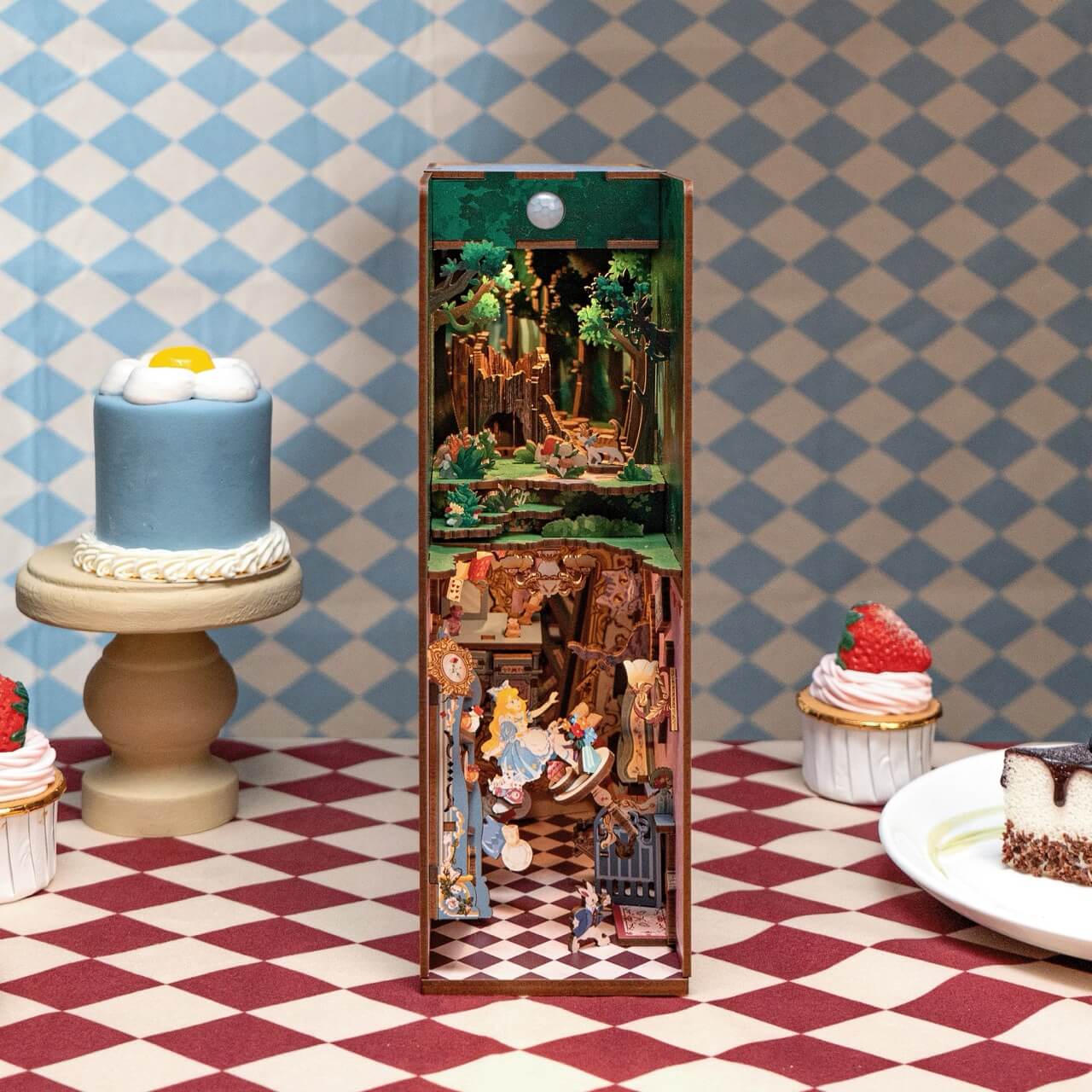 Alice in Wonderland DIY Book Nook Kit - Tonecheer