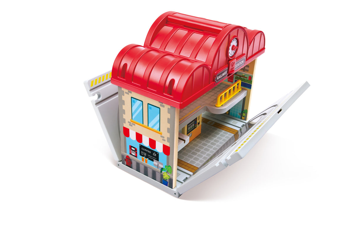 Portable Train Station Set - Hape