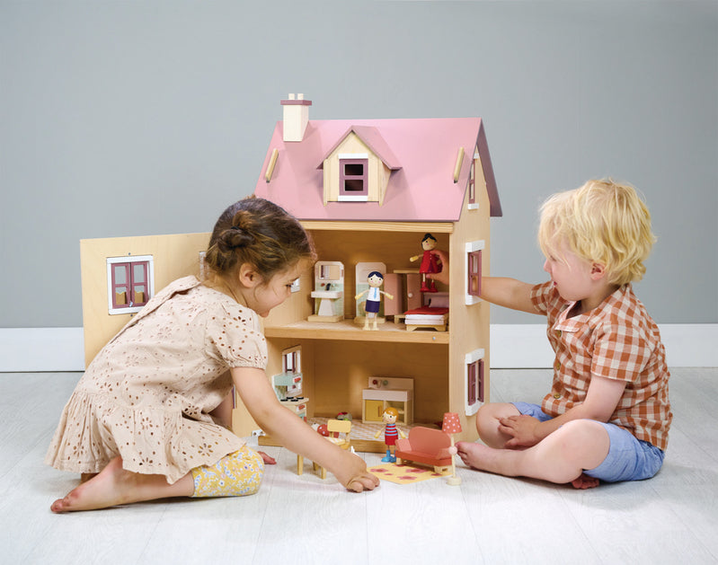 Foxtail Villa Dollhouse including furniture - Tender Leaf Toys