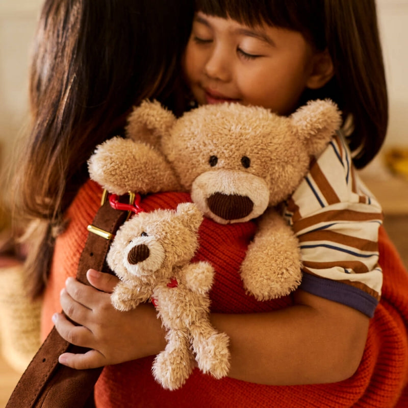 Interactive Near-or-Far Bear set