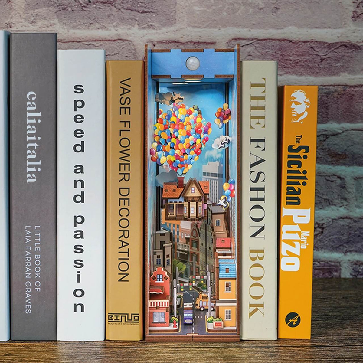 Travel with the Wind DIY Book Nook Kit - Tonecheer
