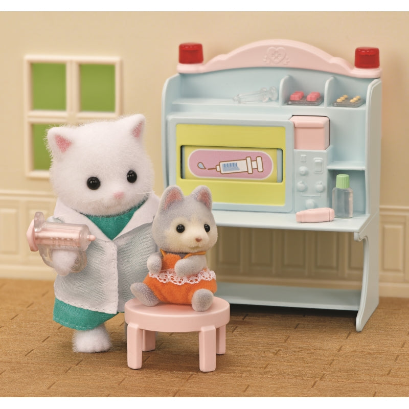 Village Doctor Starter Set - Sylvanian Families