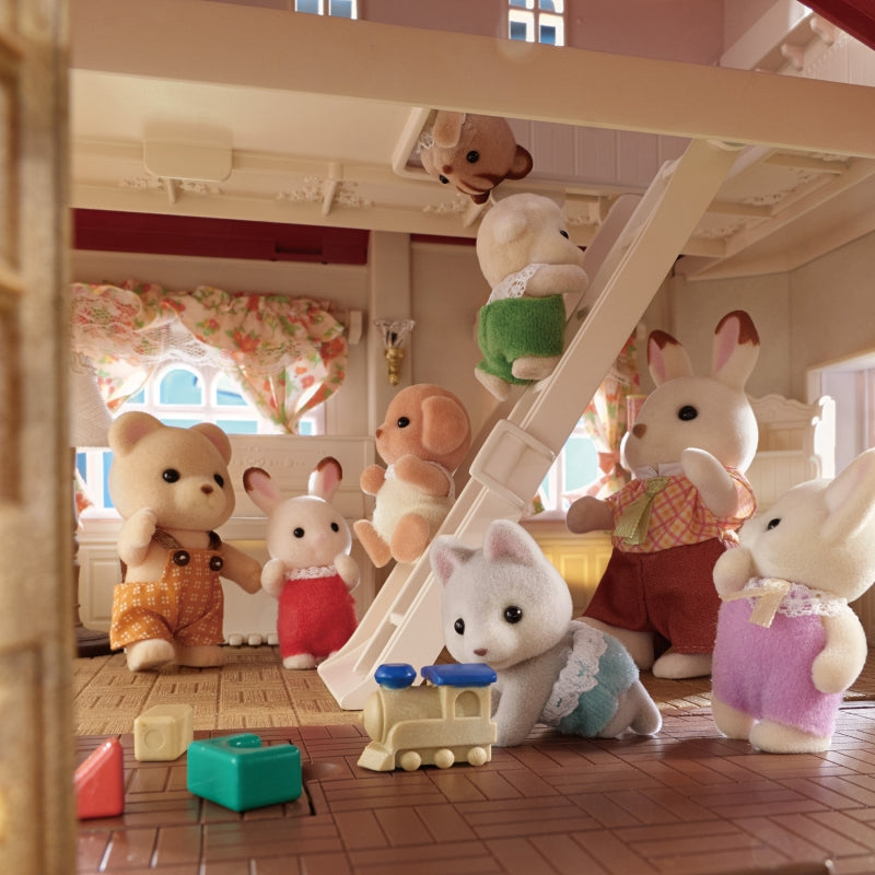 Red Roof Country Home with Attic - Sylvanian Families