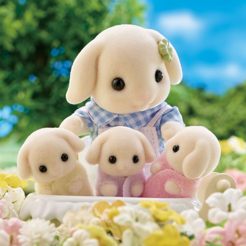Flora Rabbit Family - Sylvanian Families