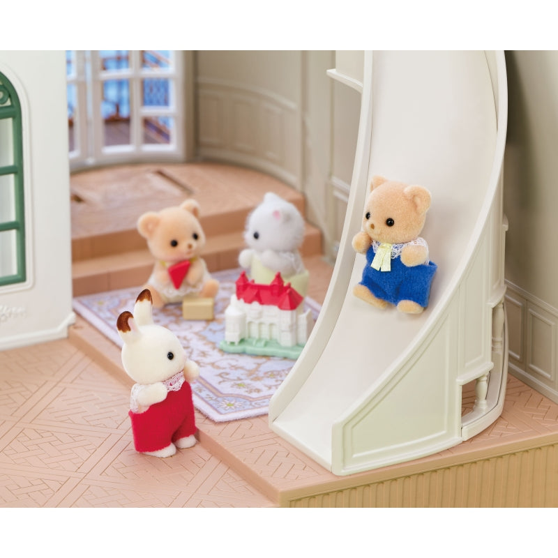 Red Roof Riverside Manor - Sylvanian Families