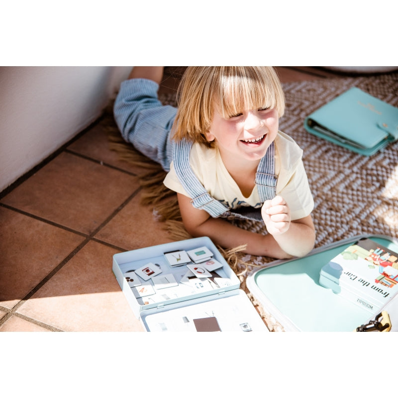 Airport Eye Spy Magnetic Game - Zipboom