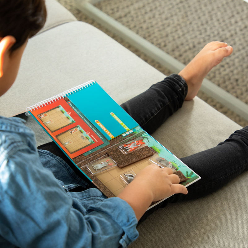 Down the Rabbit Hole Magnetic Travel - Smart Games